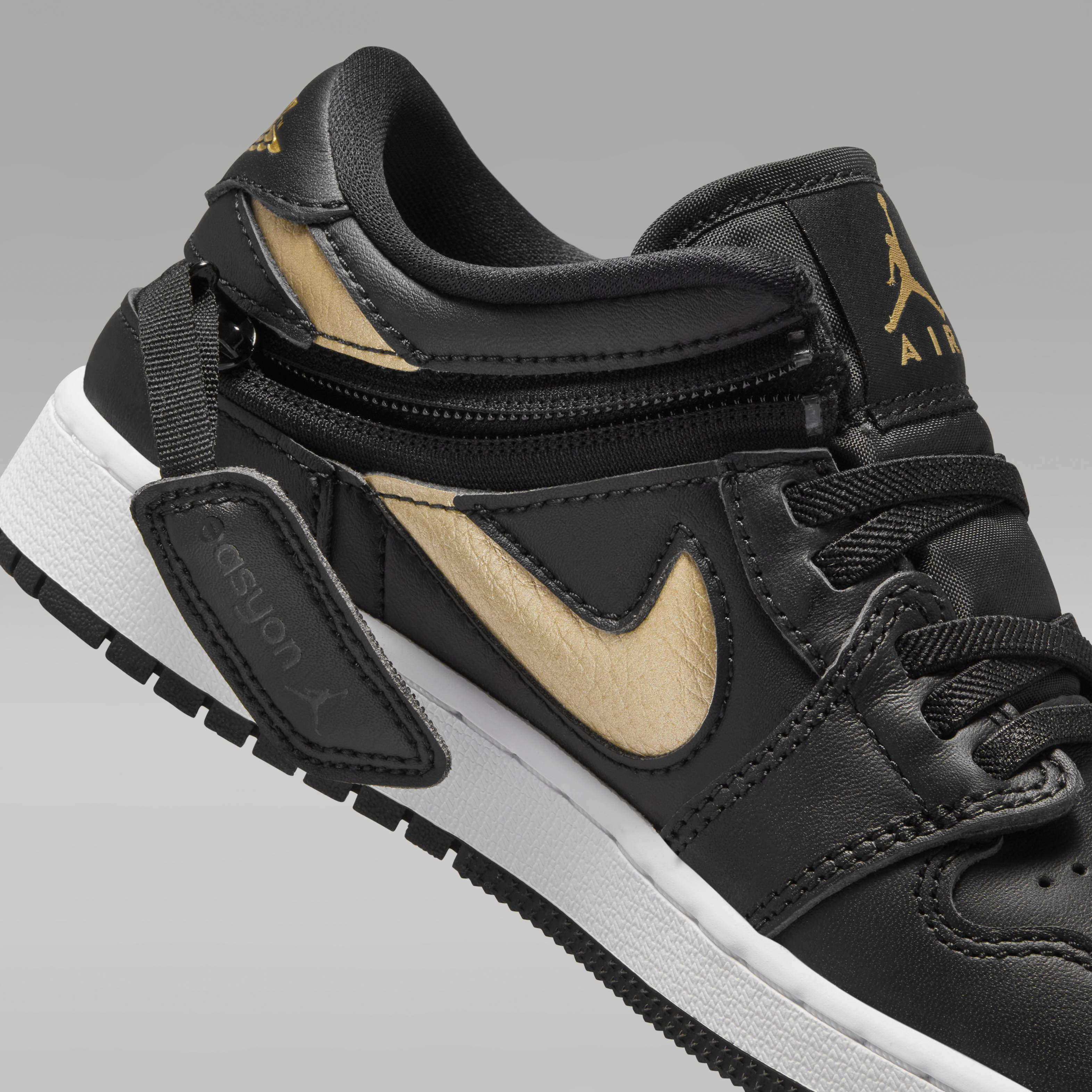 Nike Air Jordan 1 Low FlyEase Older Kids' Shoes | King's Cross